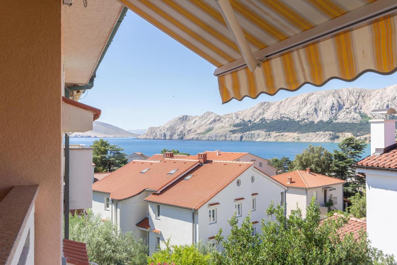 Apartments Ema & Mislav With Terrace Baška Kültér fotó
